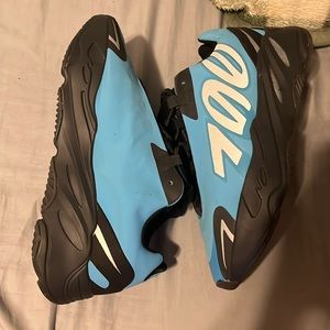 Yeezy 700